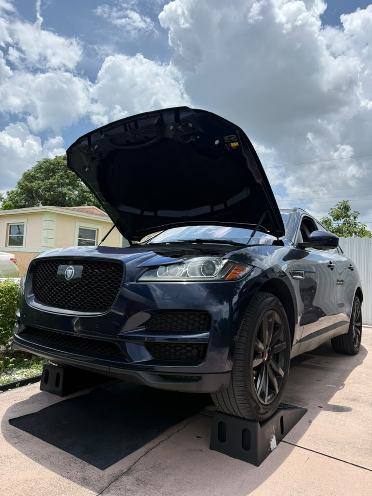 Jaguar receiving mobile automotive service